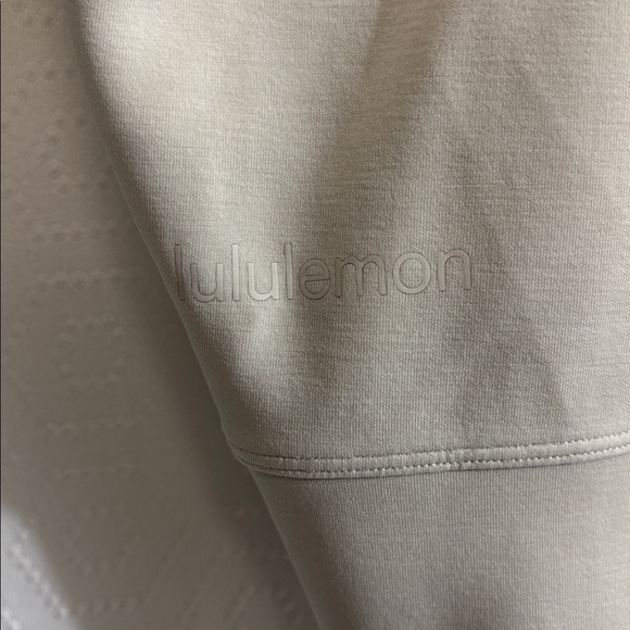 Lululemon Softstream Cropped Sweatshirt - Picture 8 of 9